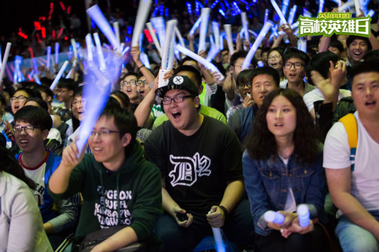 【战报】王者荣耀2020KPL秋季赛，成都AG超玩会 3：0 DYG锁定季后赛！